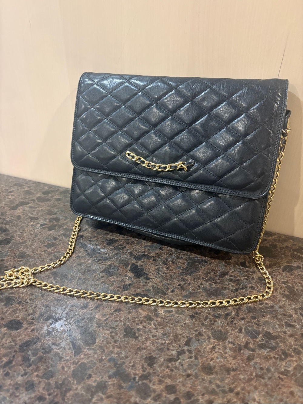 Quilted Black Leather Crossbody with Gold Chain Strap
Italian genuine leather